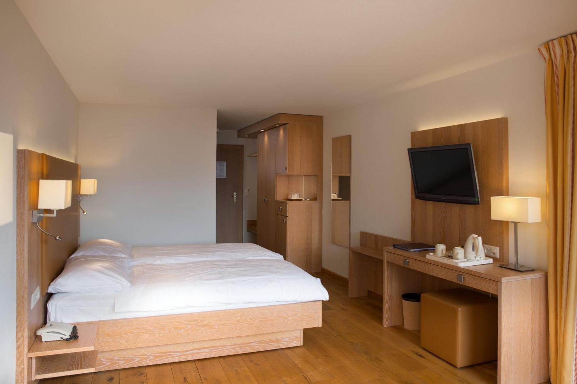 Hotel Helvetia Intergolf Κρανς Μοντάνα Εξωτερικό φωτογραφία